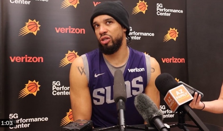 狄龙：我一被交易就立刻联系了布克 当初防守他可是巨大挑战