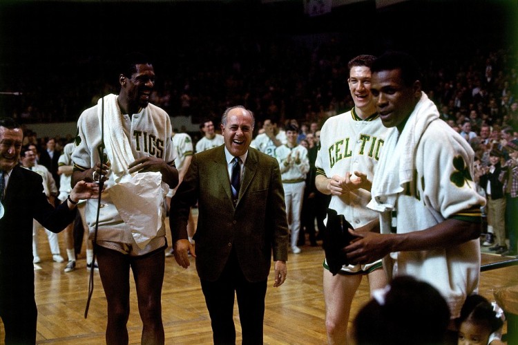 绿军奠基人！绿军在已故名帅红衣主教奥尔巴赫生日之际表达怀念